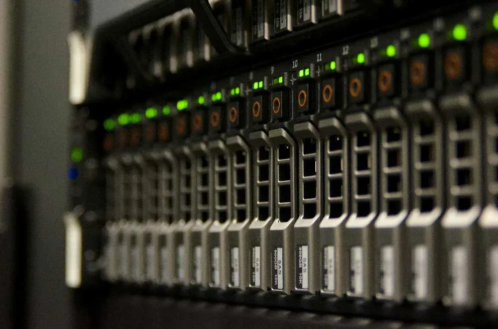 IT & Data Centers surveillance